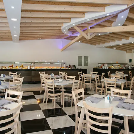 Hotel Saint George Palace 4*